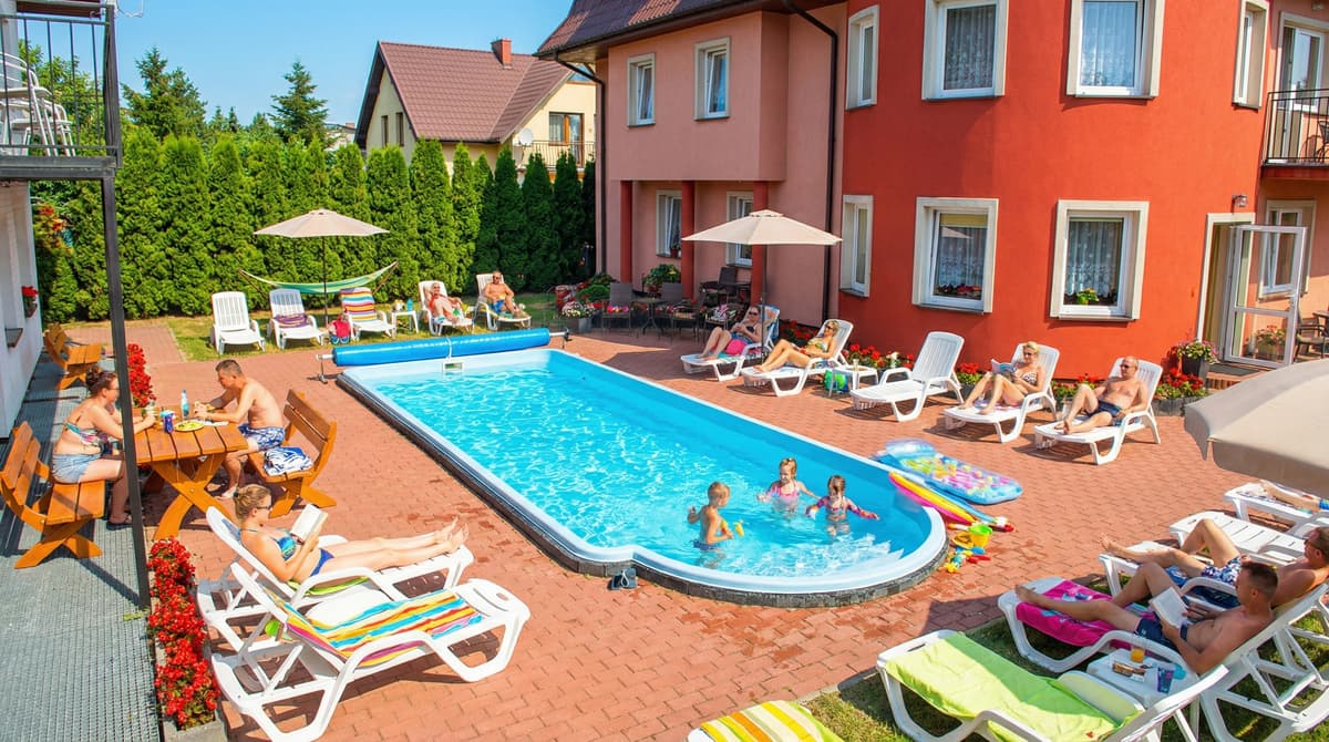 Pensjonat ATLANTIC Chłopy: Rodzinne wakacje nad morzem z basenem i sauną 