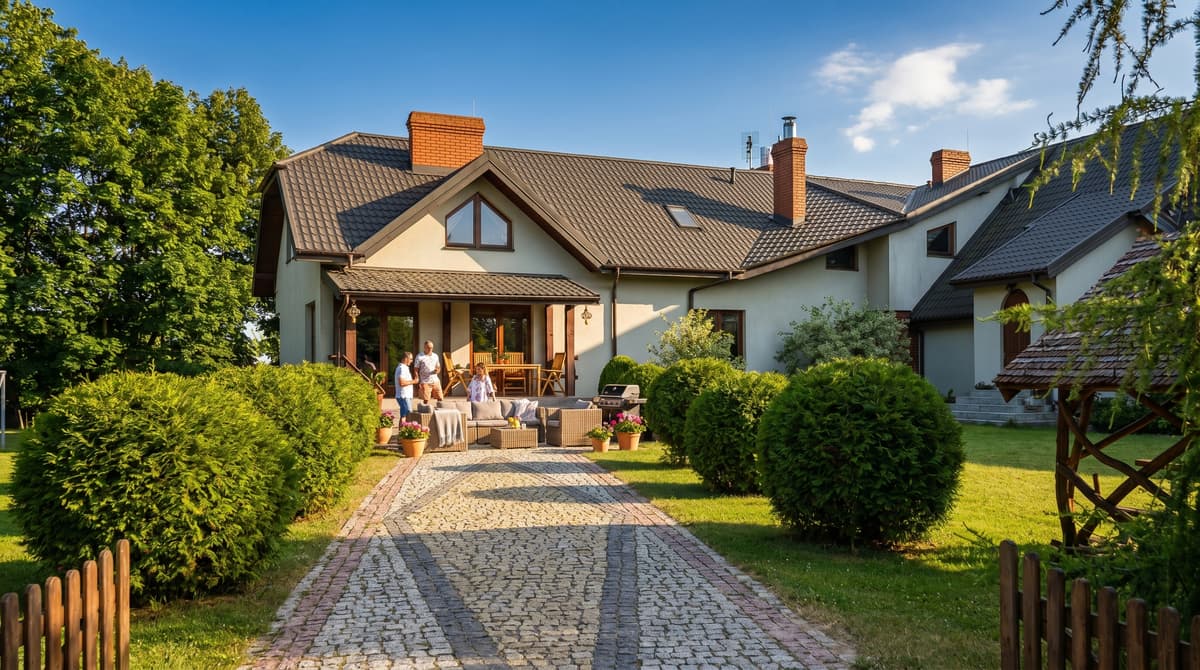 Dworczysko nad Hańczą: Planuj wypoczynek i atrakcje Suwalszczyzny