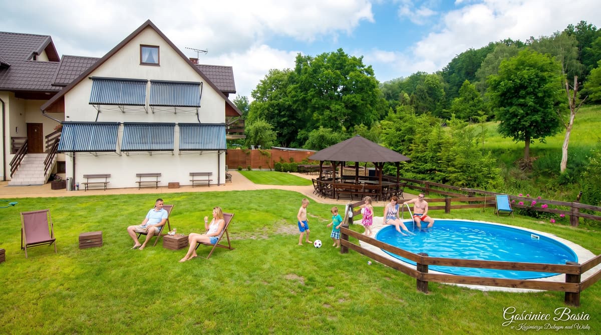 Spływ kajakowy Chodelką z Gościńcem Basia w Kazimierzu Dolnym