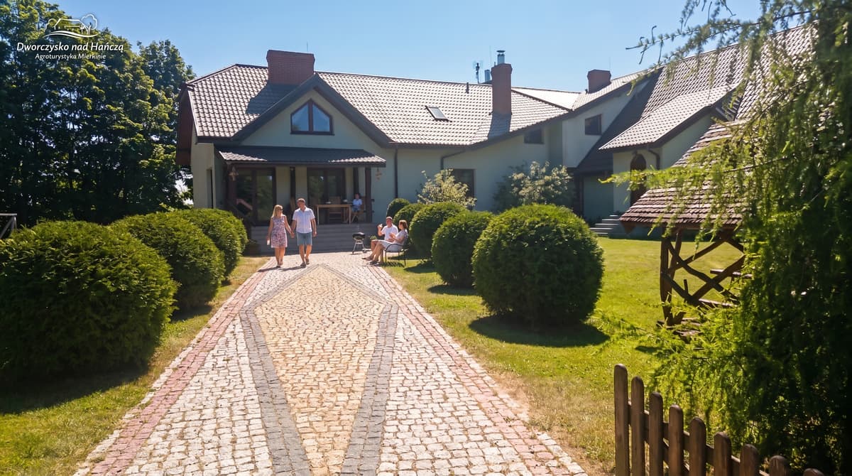 Dworczysko nad Hańczą: Agroturystyka, kultura i tradycje Suwalszczyzny