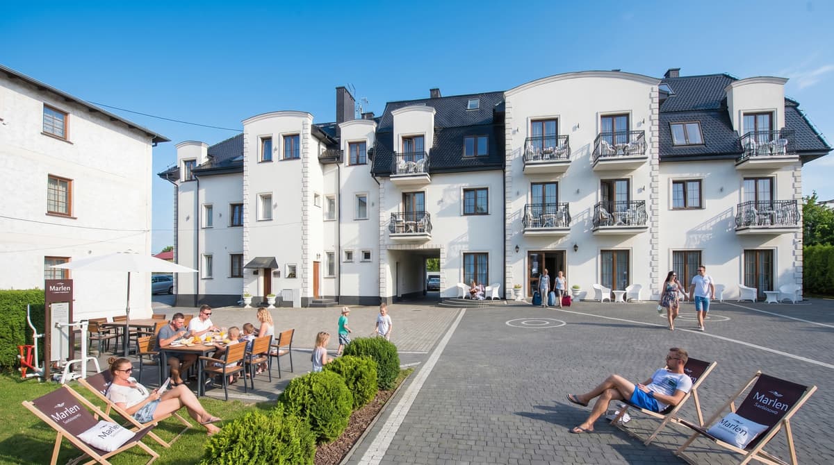 Urlop w Sarbinowie: Jak zaplanować niezapomniane wakacje nad Bałtykiem?