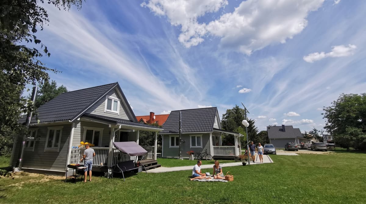 Domki Skandynawskie Mazury: Urlop z Kominkiem w Kalu