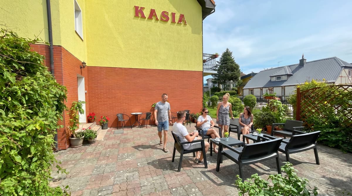 Oszczędne Noclegi Ustronie Morskie: Bezpośrednia Rezerwacja w Willi Kasia i Alicja
