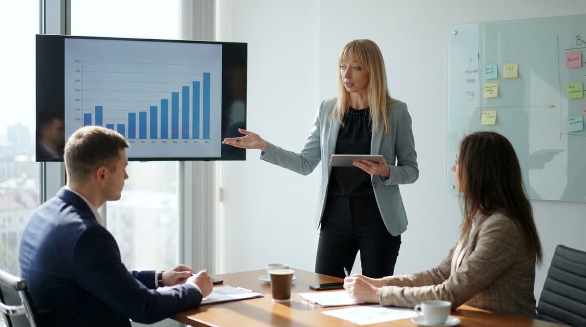 Nieszablonowe strategie negocjacji umów: bezpieczeństwo biznesu
