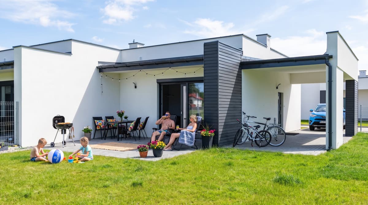 Struga Park Ustka: Jak aneks kuchenny i lokalne produkty zmieniają wakacje