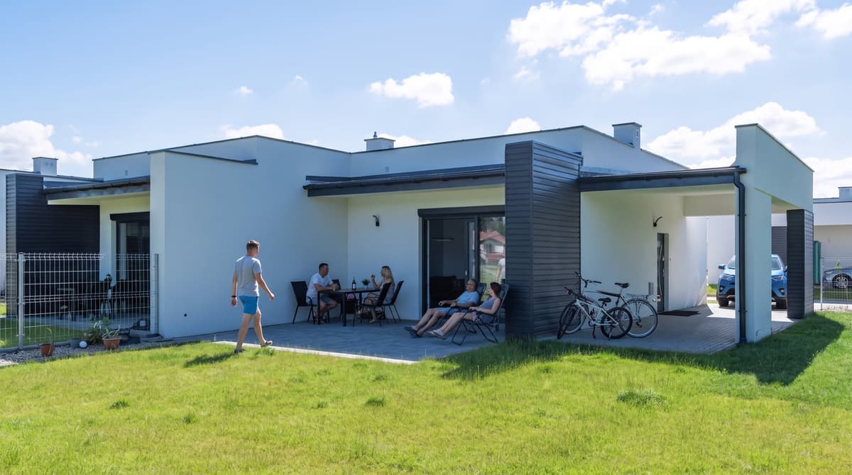 Struga Park Ustka: Nowoczesny wypoczynek rodzinny 2025