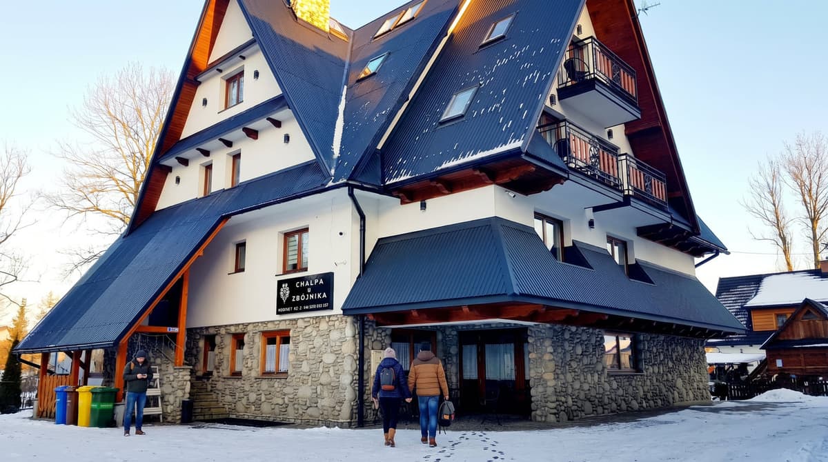 Tatry: kiedy jechać? Sezonowe atrakcje i porady Chałpa u Zbójnika